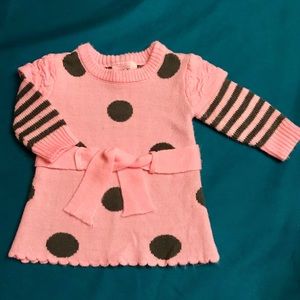 Adorable sweater dress for 3-6M princess💞